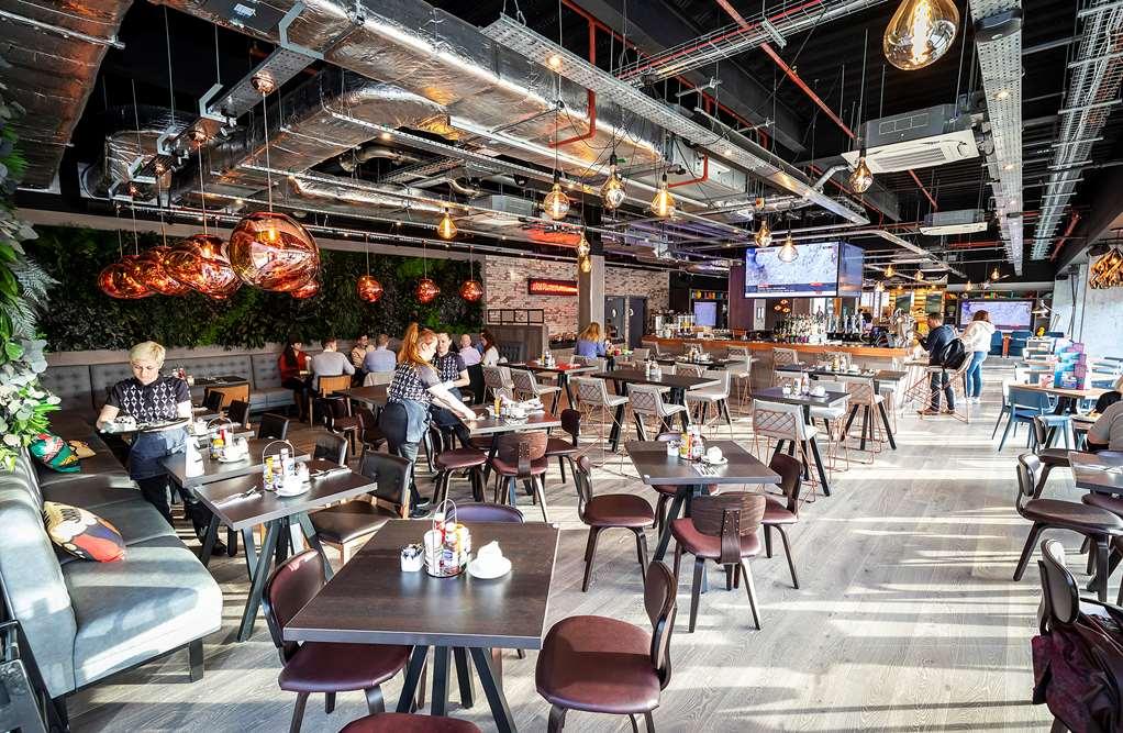 Village Hotel Southampton Eastleigh Restaurant photo